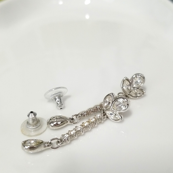 Swarovski Majestic Dew Drop Dangle Elegancy Earrings EUC - Picture 5 of 13